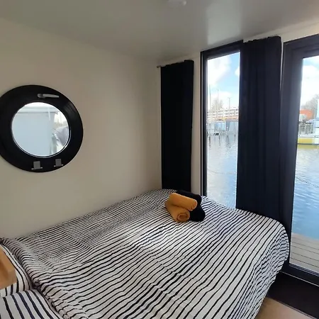 Hausboot Hilja