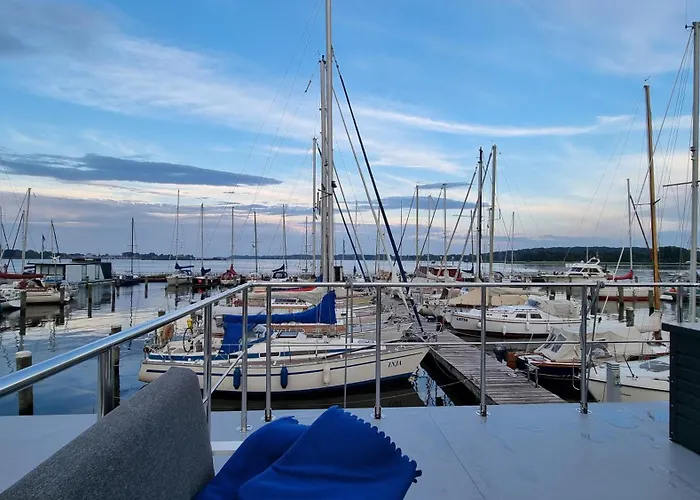 Hausboot Hilja Båthotell Schleswig